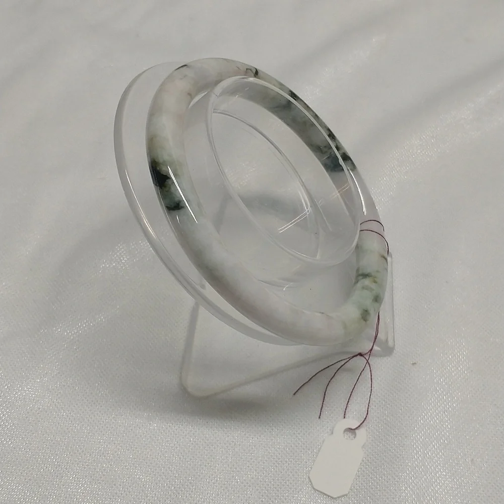 Jadeite bangle - Picture 3 of 6